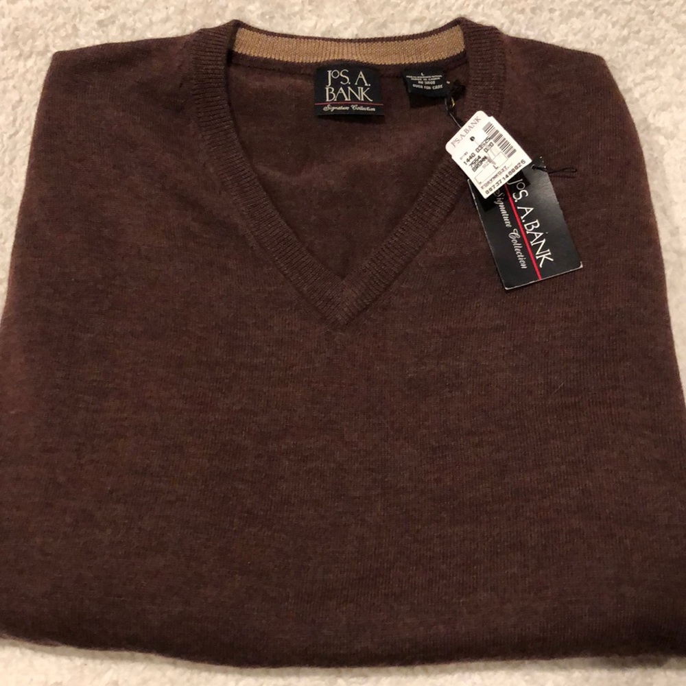 Jos A. Bank Signature Collection 100%  Merino Wool